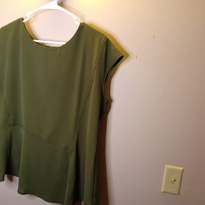 Women's Green Top